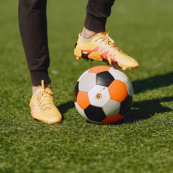 Ламин Ямаль: самый молодой претендент на мировое признание — аналитический разбор Ламин Ямаль: самый молодой претендент на мировое признание — аналитический разбор