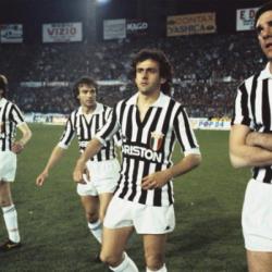 Неудача Ювентуса в Кубке европейских чемпионов 1982-83 Неудача Ювентуса в Кубке европейских чемпионов 1982-83